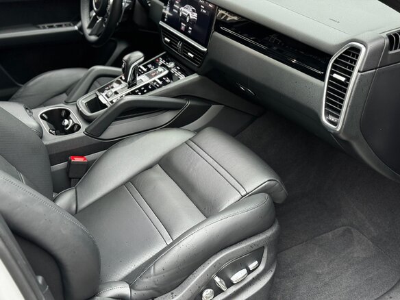 2020 Porsche Cayenne Coupé III, серый - вид 5