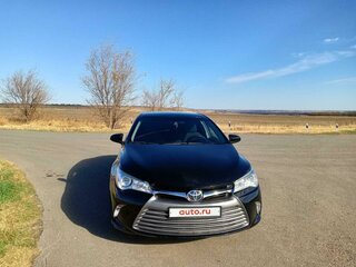 2017 Toyota Camry VII (XV50) Рестайлинг, чёрный, 2350000 рублей, вид 2