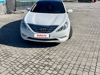 2010 Hyundai Sonata VI (YF), белый, 1450000 рублей, вид 4