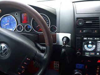 2006 Volkswagen Touareg I, чёрный, 800000 рублей, вид 2