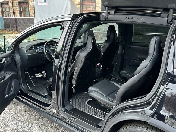 2016 Tesla Model X P90D I, чёрный, 3550000 рублей - вид 4
