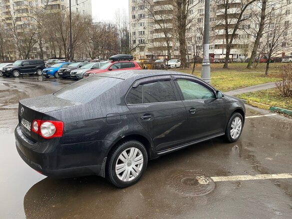 2008 Volkswagen Jetta V, чёрный, 699000 рублей - вид 4