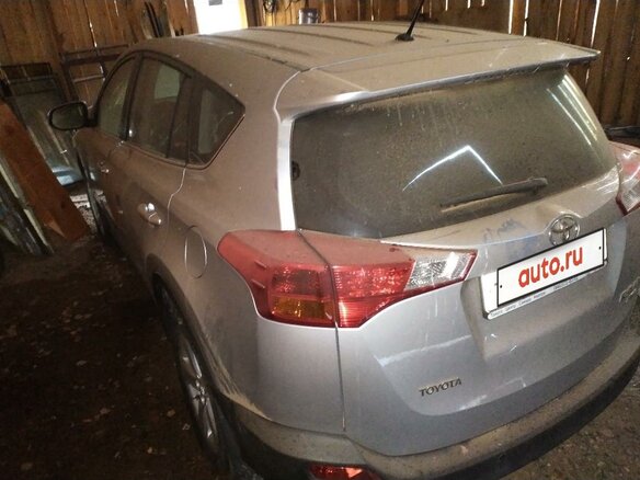 2013 Toyota RAV4 IV (XA40), серебристый, 3000000 рублей - вид 2
