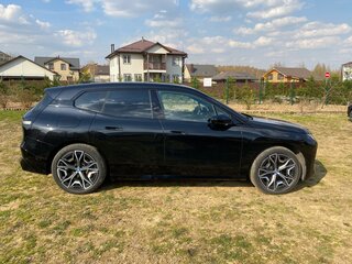 2022 BMW iX xDrive50 I (I20), чёрный, 10000000 рублей, вид 5
