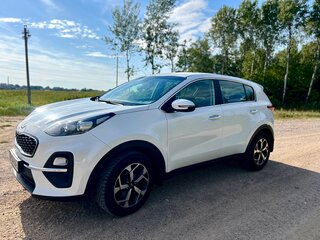 2021 Kia Sportage IV Рестайлинг, белый, 2280000 рублей, вид 1