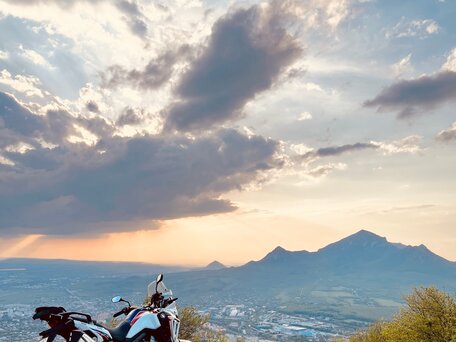 2016 Honda CRF 1000L Africa Twin, белый, 1100000 рублей, вид 2