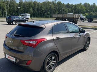 2013 Hyundai i30 II, коричневый, 880000 рублей, вид 4