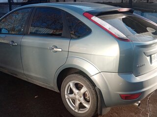 2010 Ford Focus II Рестайлинг, серый, 850000 рублей, вид 4