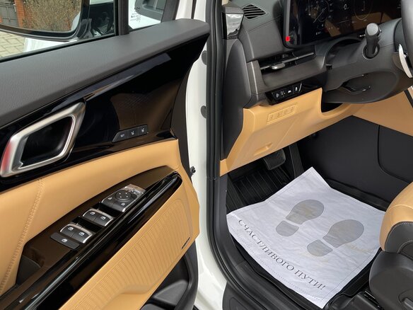 2022 Kia Carnival IV, белый, 4200000 рублей - вид 10