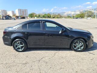 2013 Chevrolet Cruze I Рестайлинг, чёрный, 800000 рублей, вид 2