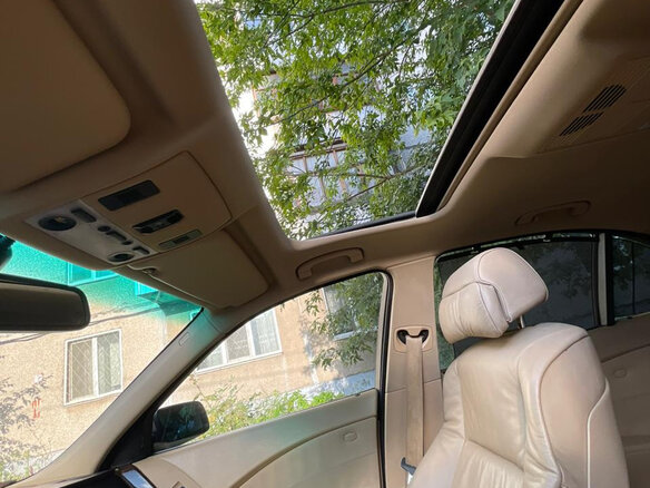 2006 BMW 5 серии 525i V (E60/E61), зелёный, 890000 рублей - вид 7
