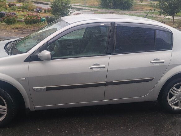 2005 Renault Megane II, серебристый, 750000 рублей - вид 1