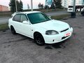 1999 Honda Civic Ferio II, белый, 400000 рублей