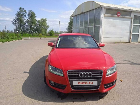 2011 Audi A5 I (8T), красный, 1515000 рублей
