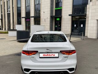 2019 Jaguar XE I Рестайлинг, белый, 3990000 рублей, вид 5