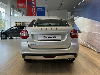 2026 Lada (ВАЗ) Granta I Рестайлинг, серебристый, 1160000 рублей, вид 5