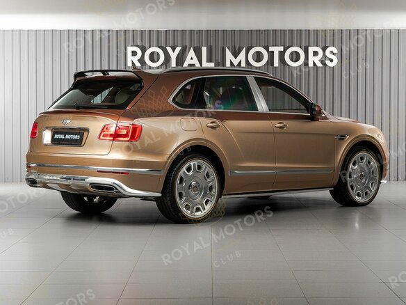 2016 Bentley Bentayga I, коричневый, 7990000 рублей - вид 4