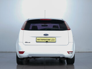 2010 Ford Focus II Рестайлинг, белый, 559000 рублей, вид 5