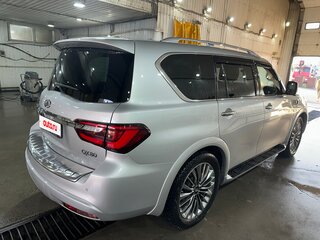 2021 Infiniti QX80 I Рестайлинг 3, серый, 6100000 рублей, вид 3