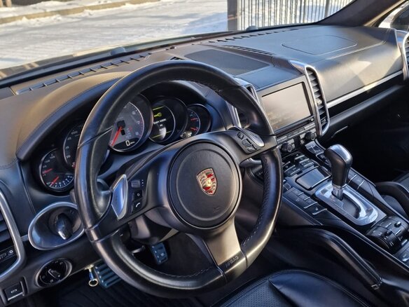 2010 Porsche Cayenne S II (958), чёрный, 3300000 рублей - вид 10