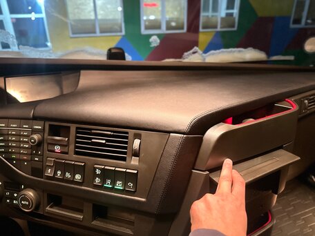 2020 Volvo FH 540, красный, 9000000 рублей, вид 3