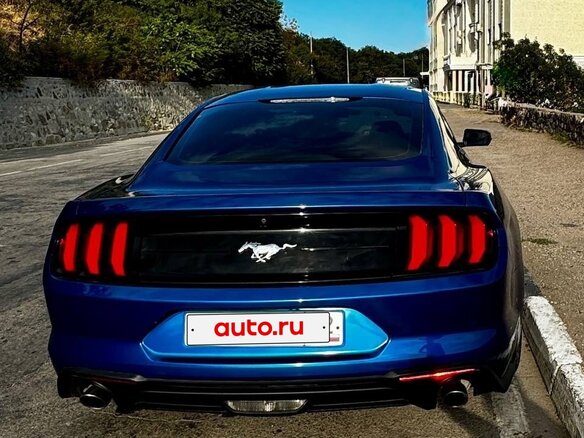 2018 Ford Mustang VI Рестайлинг, синий, 2000000 рублей - вид 5