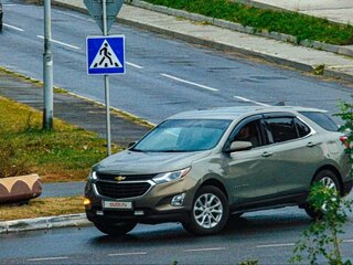 2018 Chevrolet Equinox III, серый, 1610000 рублей, вид 2