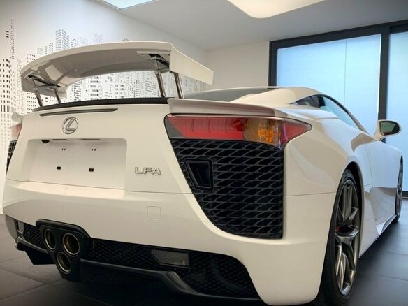 2012 Lexus LFA, белый - вид 4