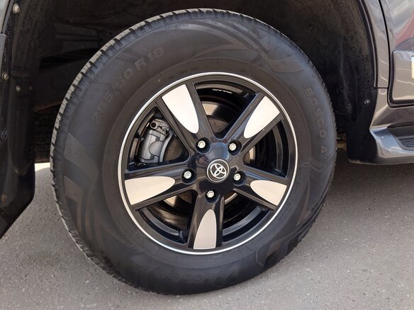 2012 Toyota Land Cruiser 200 Series Рестайлинг 1, серый, 3200000 рублей - вид 12