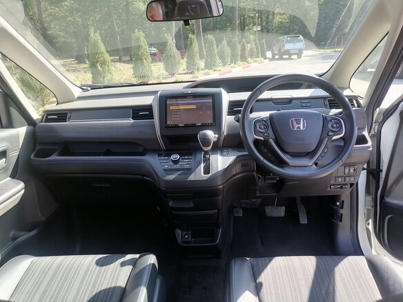 2018 Honda Freed II, белый, 1750000 рублей - вид 9