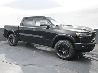 2025 Ram 1500 Crew Cab V Рестайлинг, чёрный, 9191468 рублей, вид 3