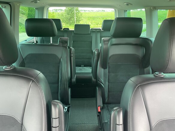2018 Volkswagen Multivan T6, бежевый, 3850000 рублей - вид 11