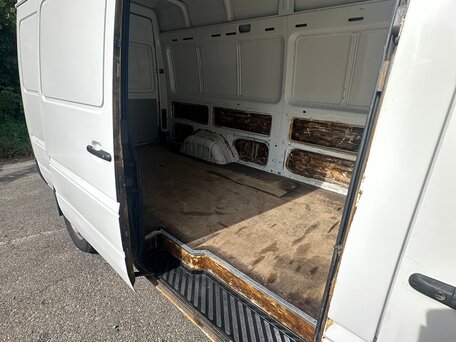 2016 Mercedes-Benz Sprinter Classic, белый, 1750000 рублей, вид 3
