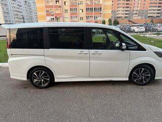 2020 Honda Stepwgn Spada V Рестайлинг, белый, 2800000 рублей, вид 4