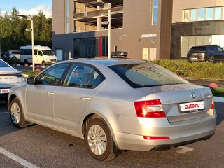 2013 Skoda Octavia III (A7), серебристый, 972000 рублей, вид 4
