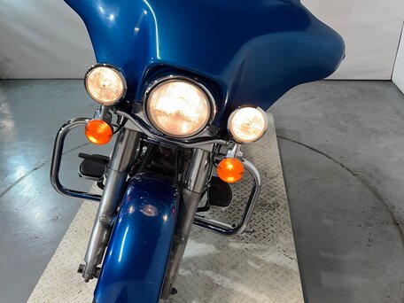 2006 Harley-Davidson Electra Glide, синий, 510000 рублей, вид 3