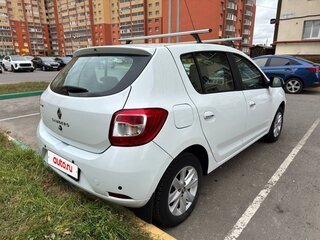 2018 Renault Sandero II Рестайлинг, белый, 900000 рублей, вид 3
