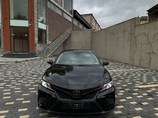 2019 Toyota Camry US Market VIII (XV70), чёрный, 2450000 рублей, вид 2