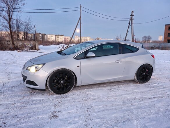 2012 Opel Astra GTC J Рестайлинг, белый, 750000 рублей - вид 14