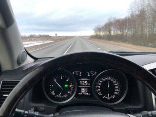 2013 Toyota Land Cruiser 200 Series Рестайлинг 1, чёрный, 3000000 рублей, вид 4