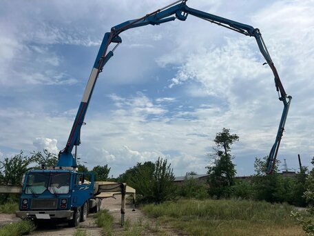 2004 Mack Автобетононасос, синий, 9900000 рублей, вид 2