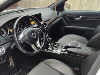 2012 Mercedes-Benz C-Класс 200 III (W204) Рестайлинг, белый, 1900000 рублей, вид 5