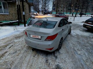 2015 Hyundai Solaris I Рестайлинг, бежевый, 860000 рублей, вид 3