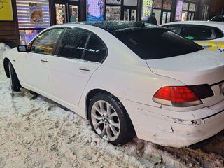 2006 BMW 7 серии 750i IV (E65/E66) Рестайлинг, белый, 555555 рублей, вид 3