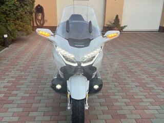 2022 Honda GL 1800 Gold Wing, белый, 3353740 рублей, вид 3
