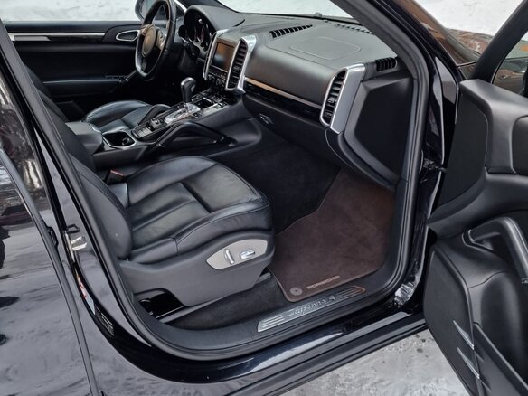 2010 Porsche Cayenne S II (958), чёрный, 3300000 рублей - вид 9