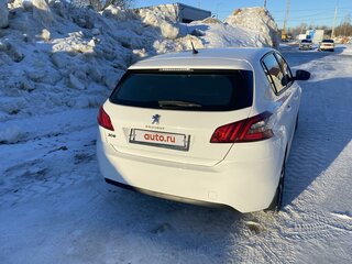 2019 Peugeot 308 II Рестайлинг, белый, 1500000 рублей, вид 3