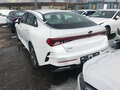 2020 Kia K5 III, белый, 2500000 рублей - вид 1
