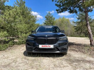 2020 BMW X1 20i xDrive II (F48) Рестайлинг, чёрный, 2650000 рублей, вид 1