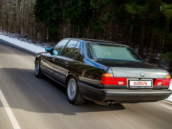 1993 BMW 7 серии 740i II (E32), серый - вид 14